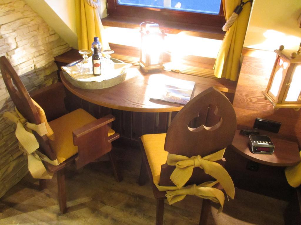 Mittelalterhotel-Gaestehaus Rauchfang Meersburg Værelse billede